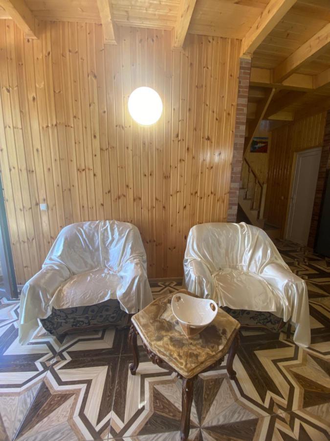 Kirta Hotel Gordi Ngoại thất bức ảnh