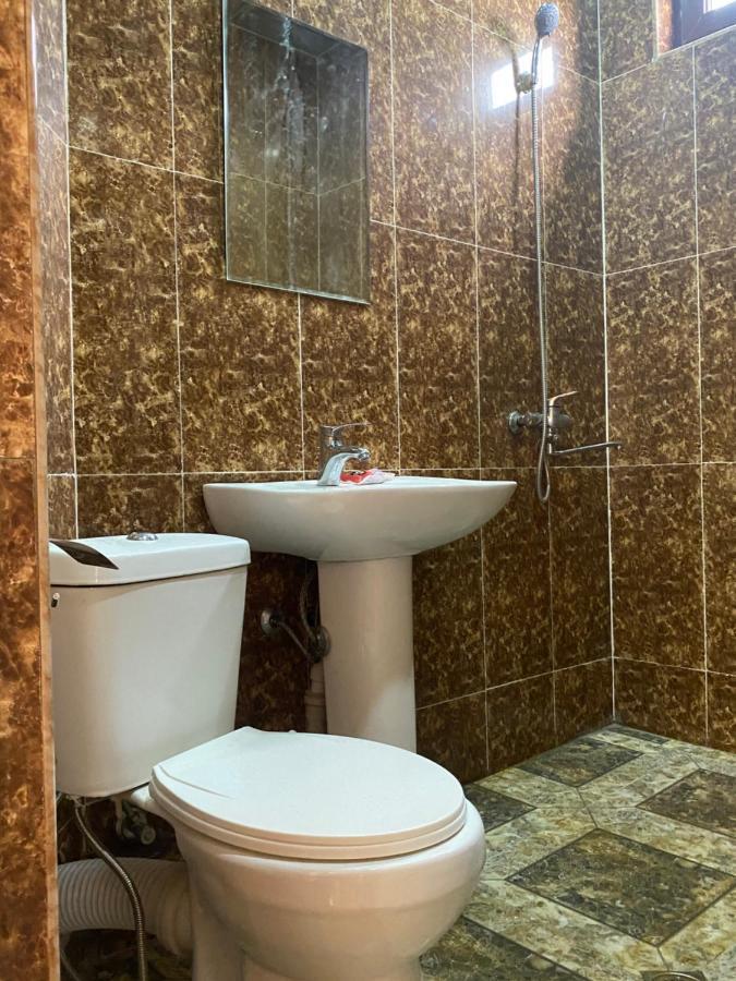 Kirta Hotel Gordi Ngoại thất bức ảnh